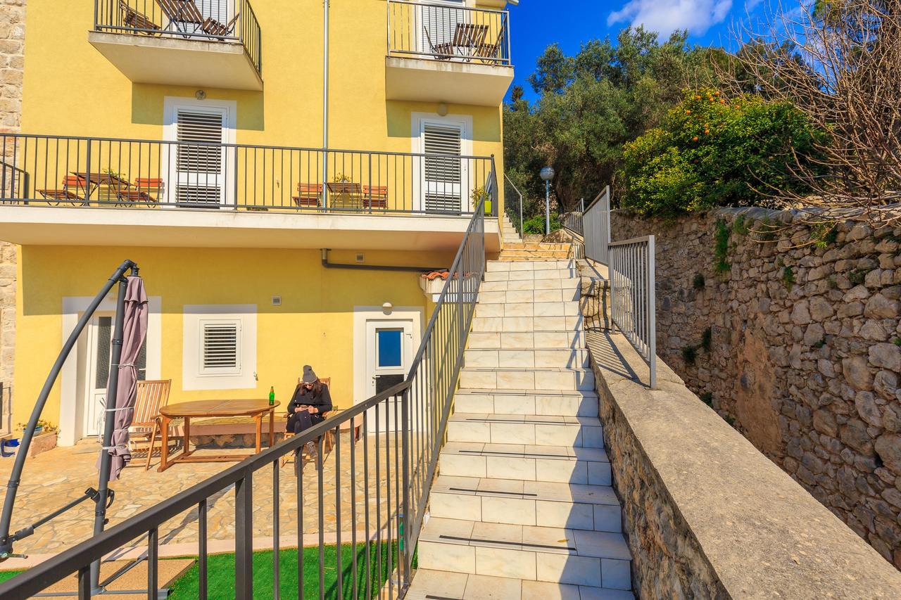 Two Bedroom Sunny Suite Дубровник Экстерьер фото